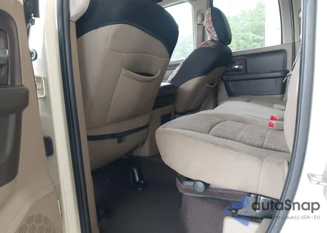 2010 Dodge Ram 1500 Slt/Sport/Trx z USA, uszkodzony, nr VIN 1D7RB1GT3AS226617